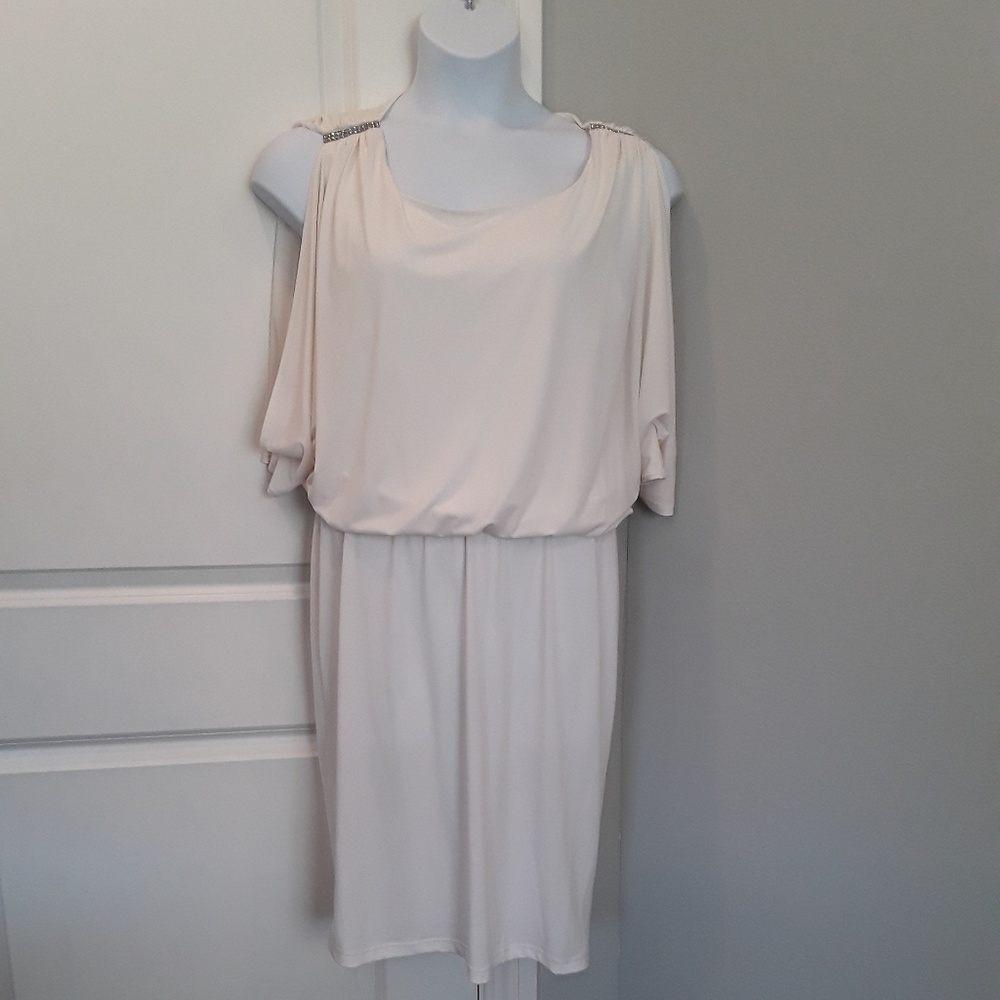 Plus size dresse